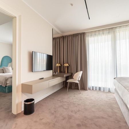 New Belgrade Premium Hotel Екстер'єр фото