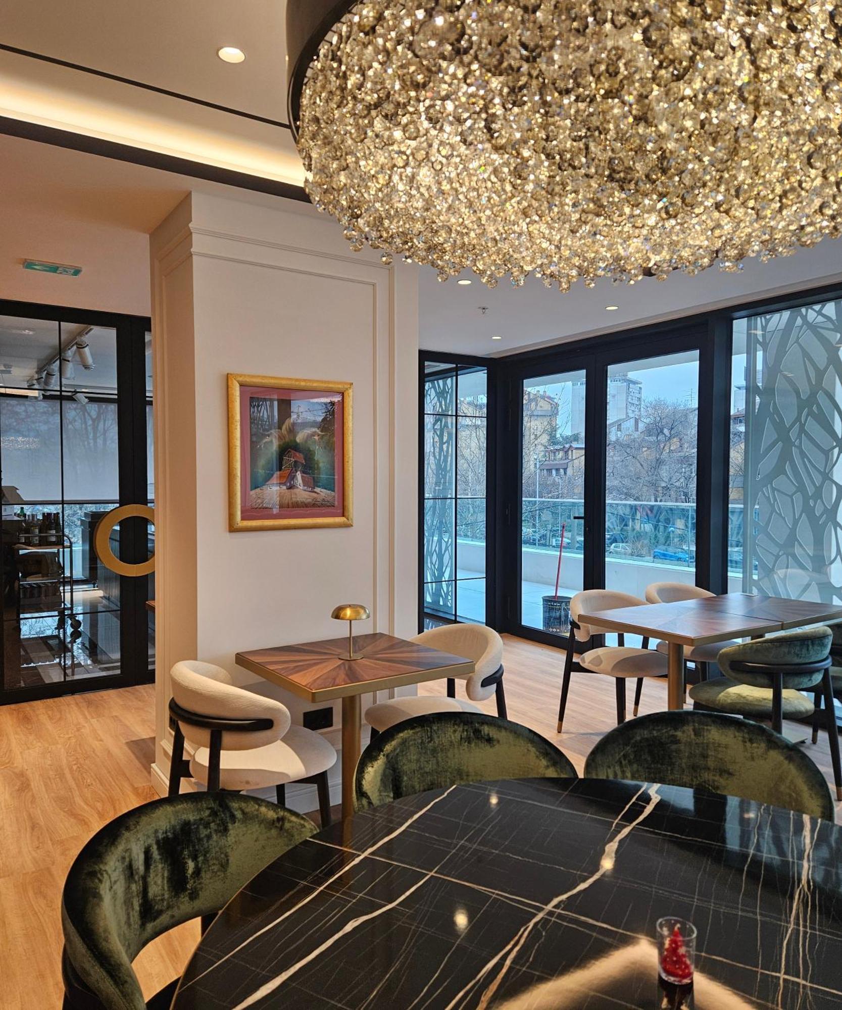 New Belgrade Premium Hotel Екстер'єр фото