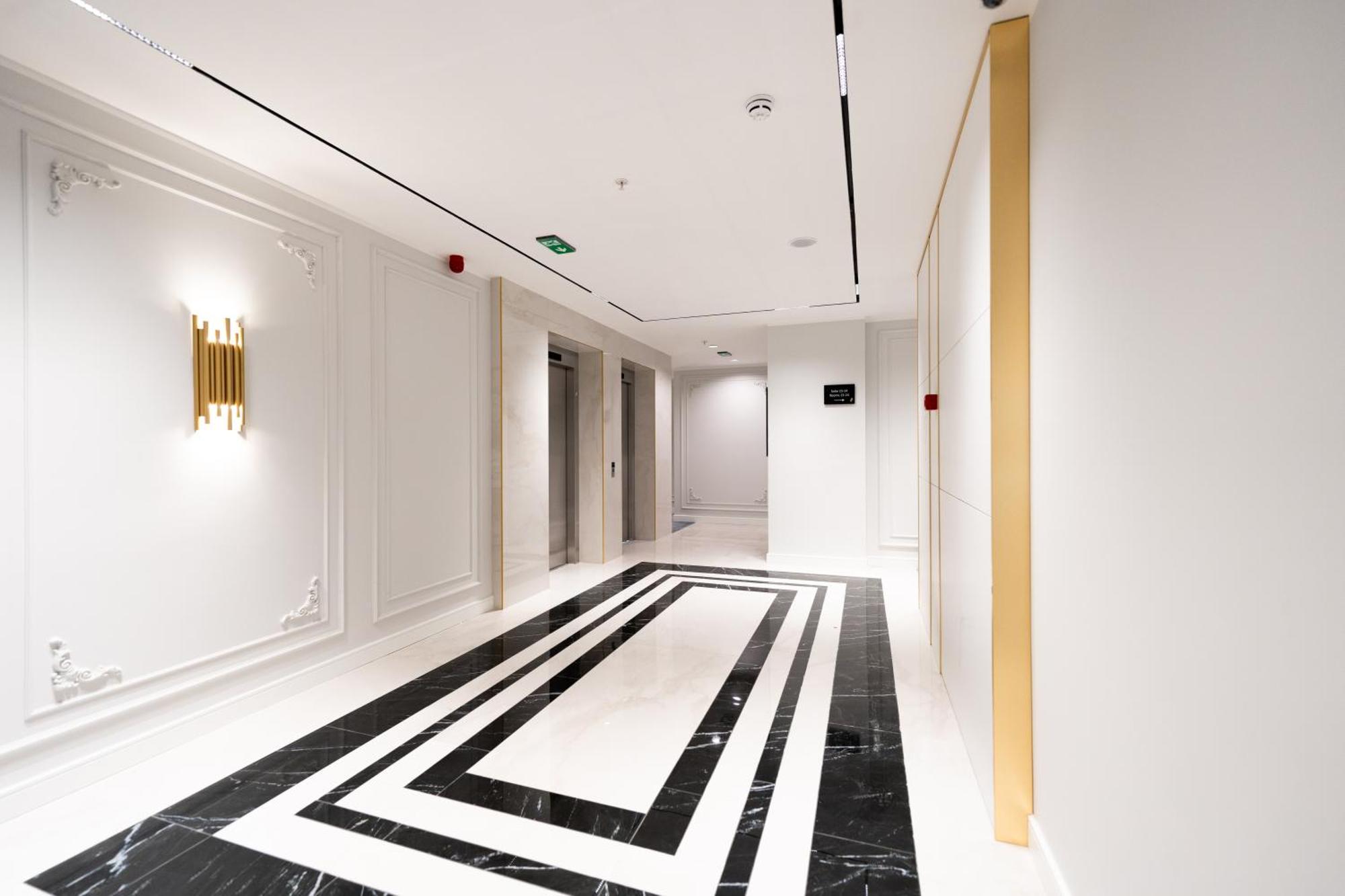 New Belgrade Premium Hotel Екстер'єр фото
