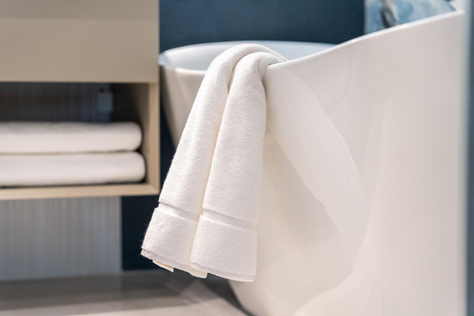 New Belgrade Premium Hotel Екстер'єр фото