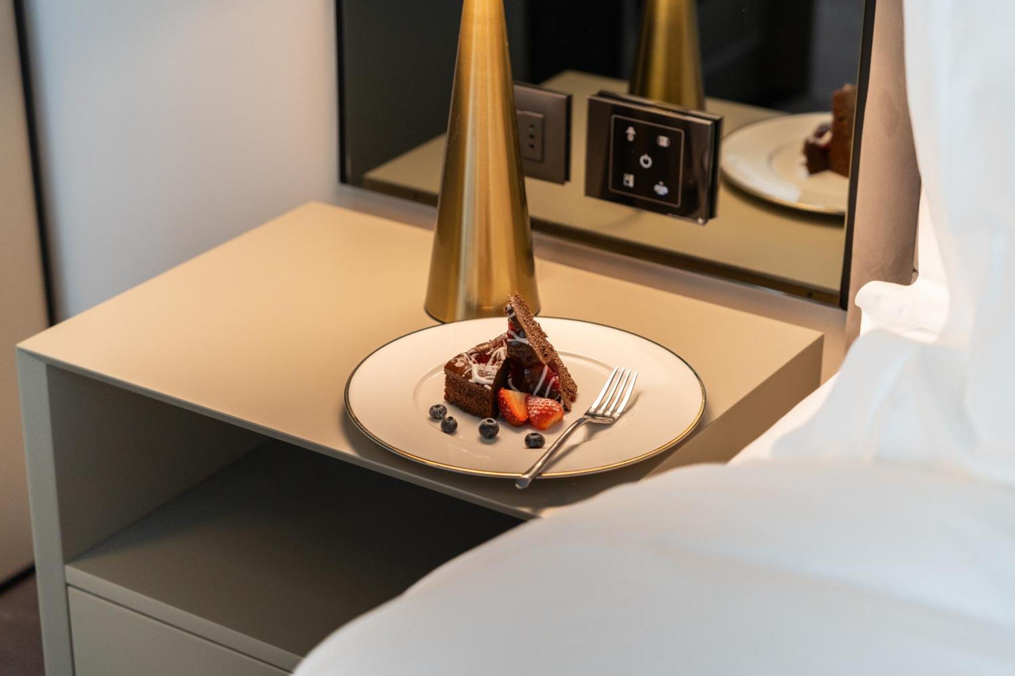 New Belgrade Premium Hotel Екстер'єр фото