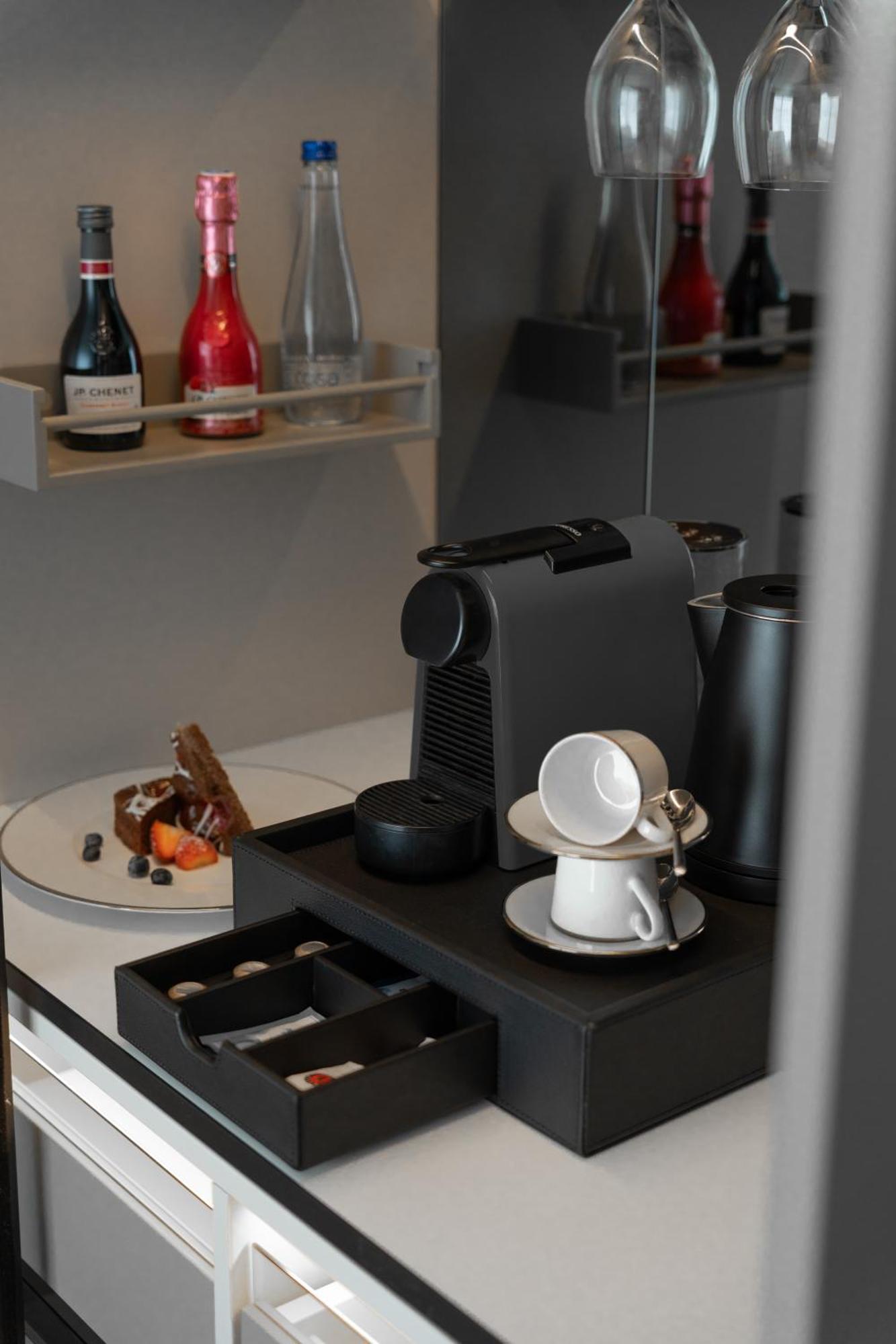 New Belgrade Premium Hotel Екстер'єр фото