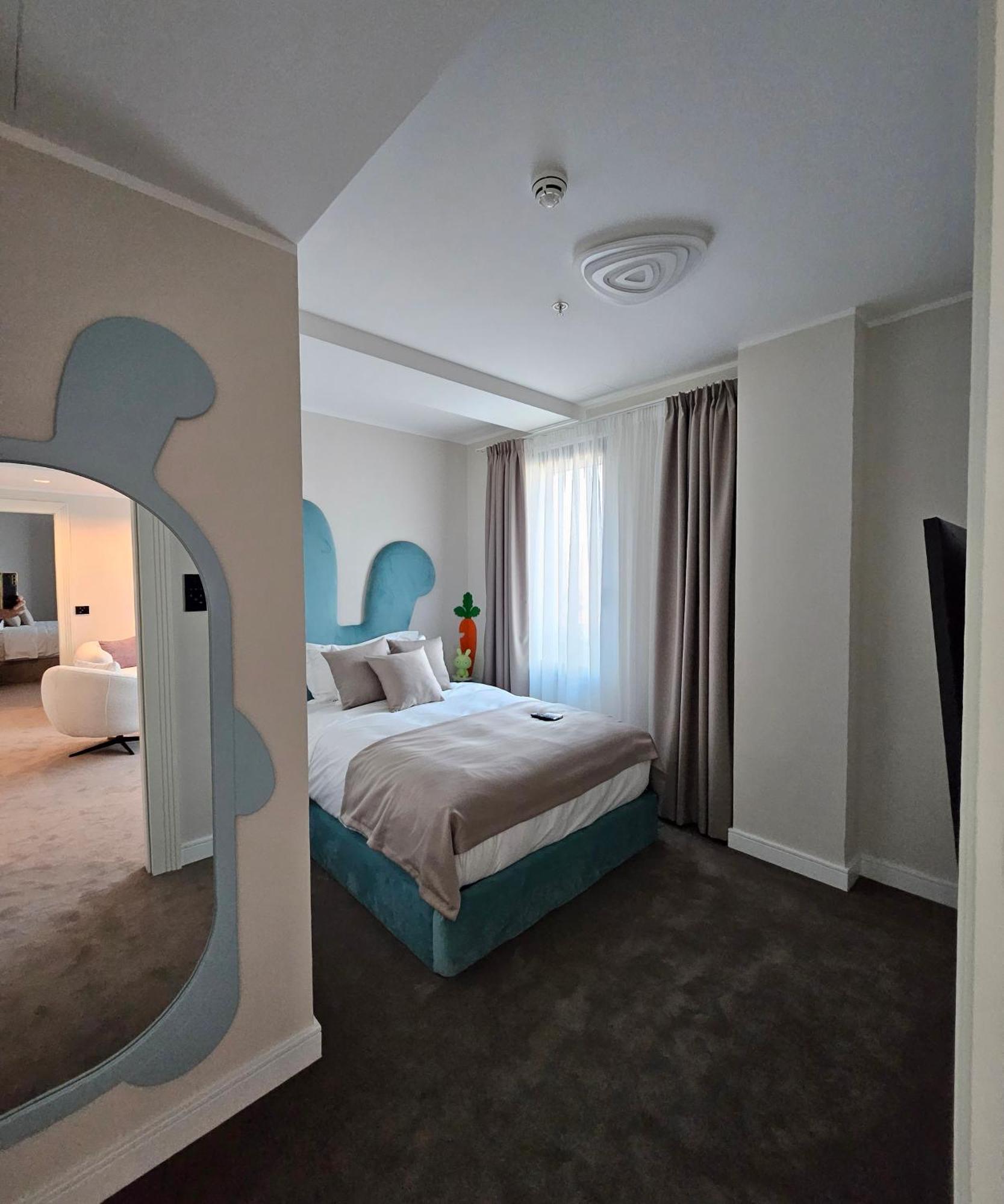 New Belgrade Premium Hotel Екстер'єр фото