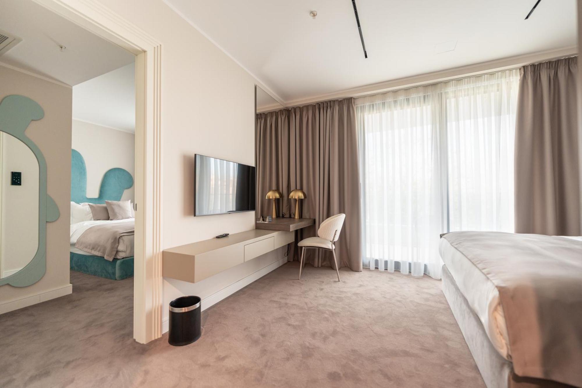 New Belgrade Premium Hotel Екстер'єр фото